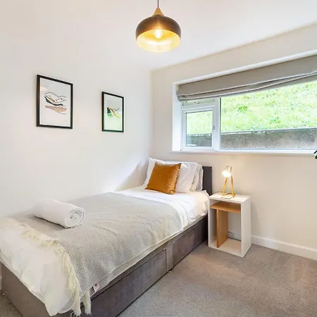 2 Bed In Windermere Oc-Lr104