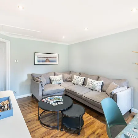 2 Bed In Windermere Oc-Lr104