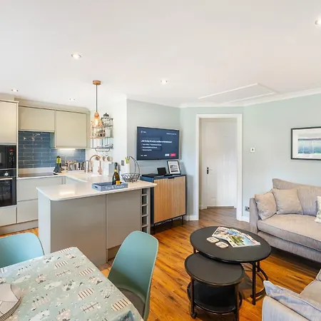 2 Bed In Windermere Oc-Lr104 *